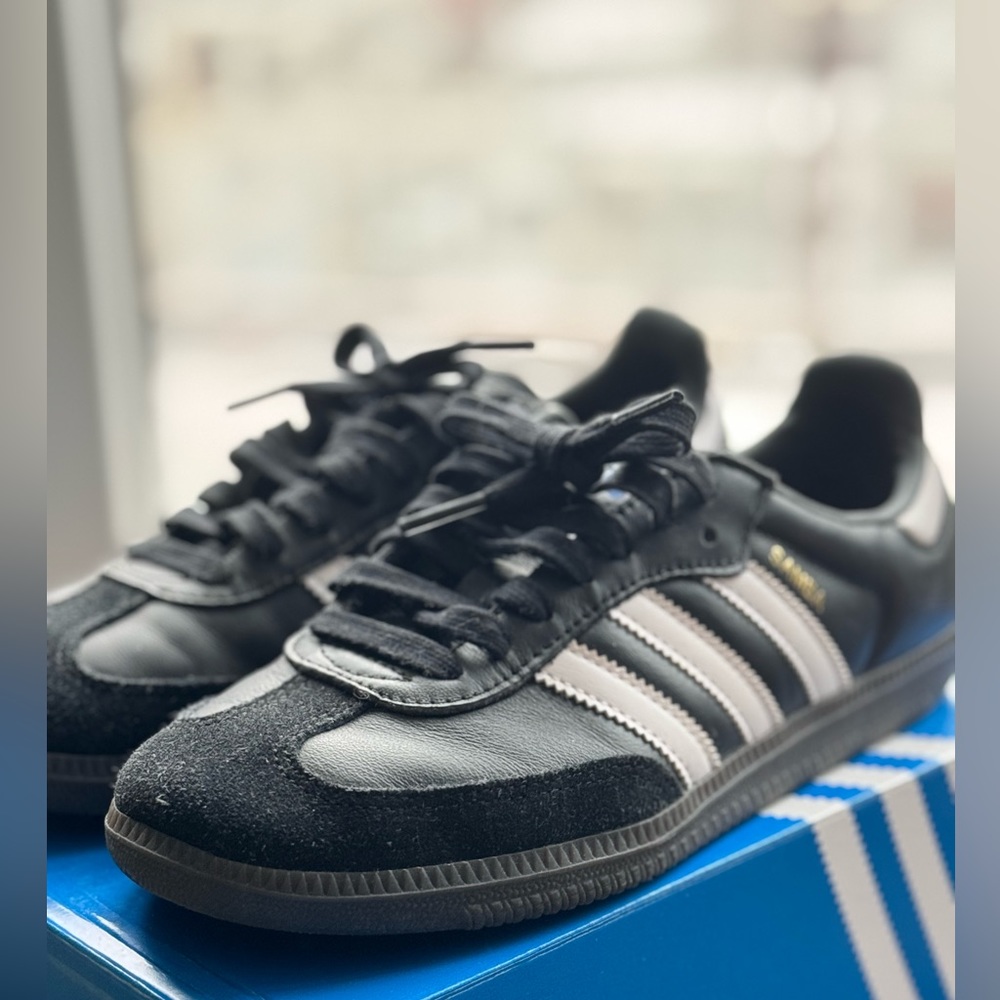 Adidas Samba OG Sneakers Black/ Black Suase -  Size Men 5 / Women 6